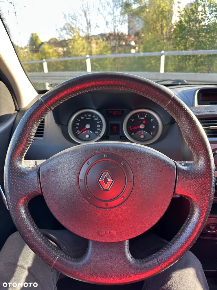 Renault Megane 1.6 16V Expression - 6