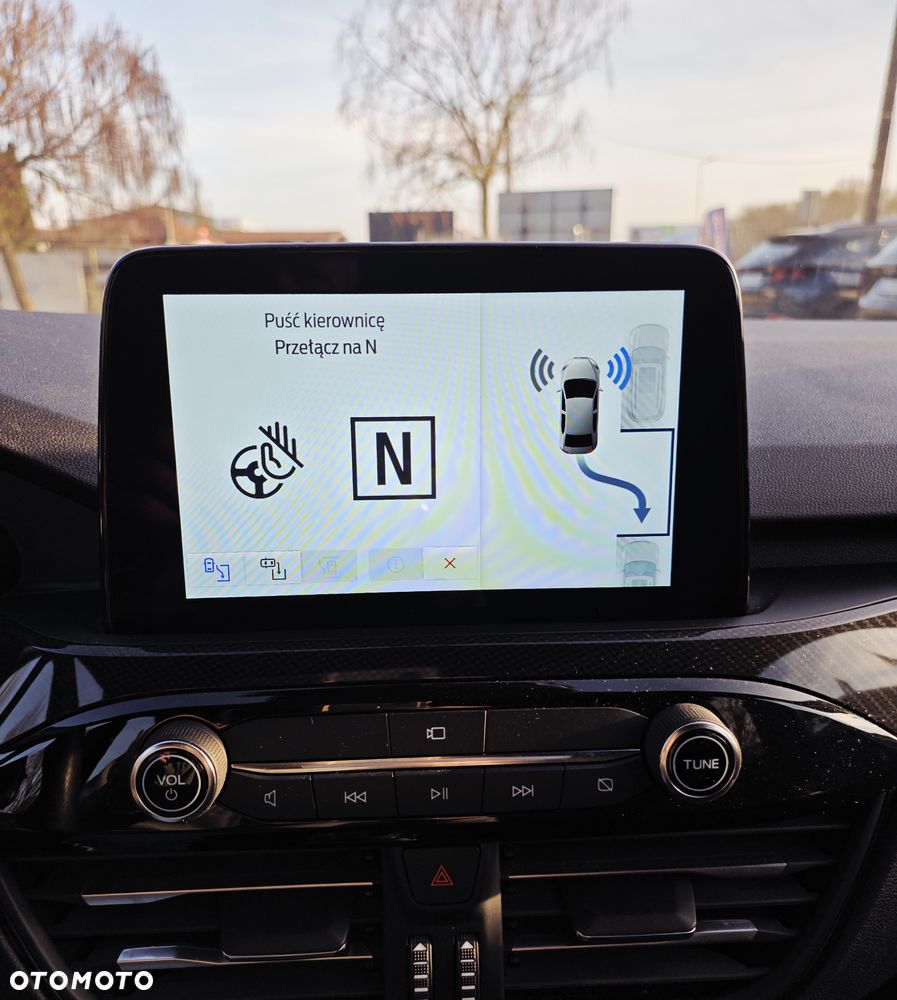 Ford Kuga 2.0 EcoBlue 4x4 ST-LINE - 18