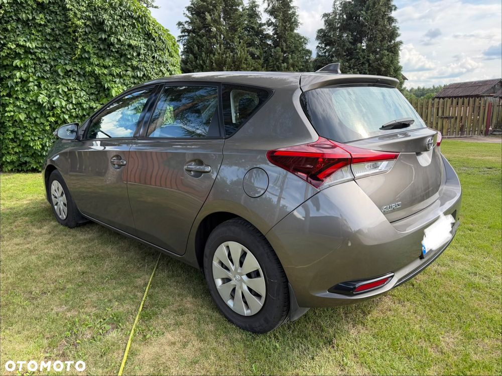 Toyota Auris 1.6 Active - 4