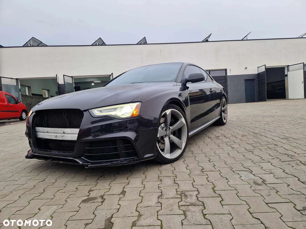 Audi RS5 Coupé - 2