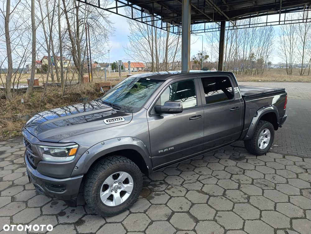 RAM 1500 Crew Cab Shortbed Bighorn - 25