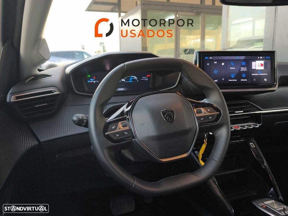 Peugeot 208 1.2 Hybrid Allure e-DCS6 - 12