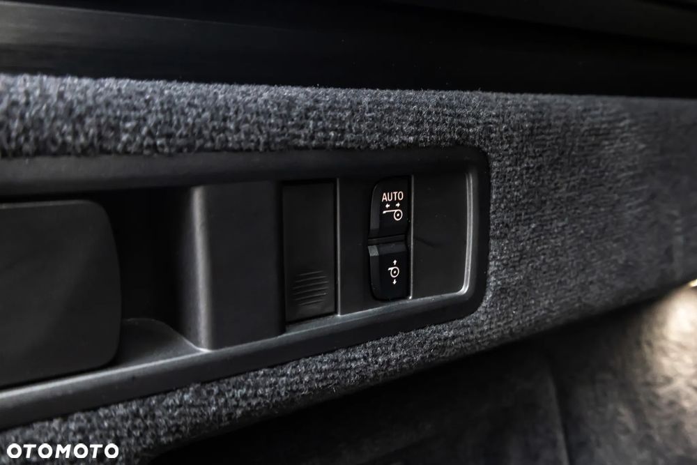 BMW X5 xDrive40i sport - 33