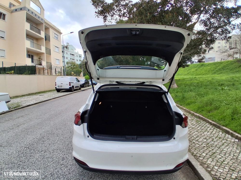 Fiat Tipo 1.3 M-Jet Lounge Tech - 32