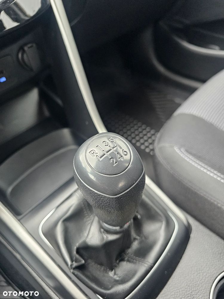 Hyundai i30 1.4 CRDi Trend - 25