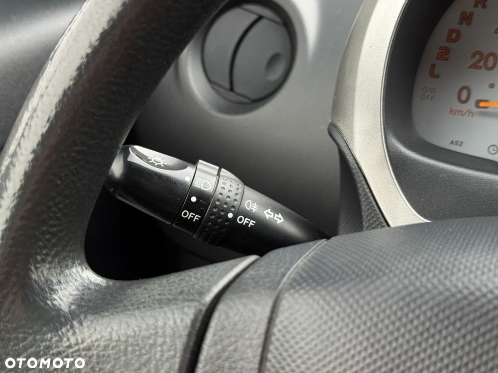 Daihatsu Sirion 1.3 - 23