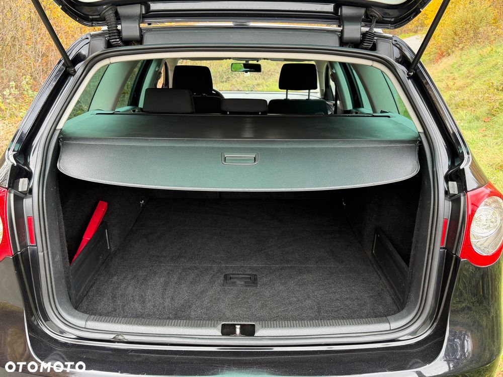 Volkswagen Passat - 19