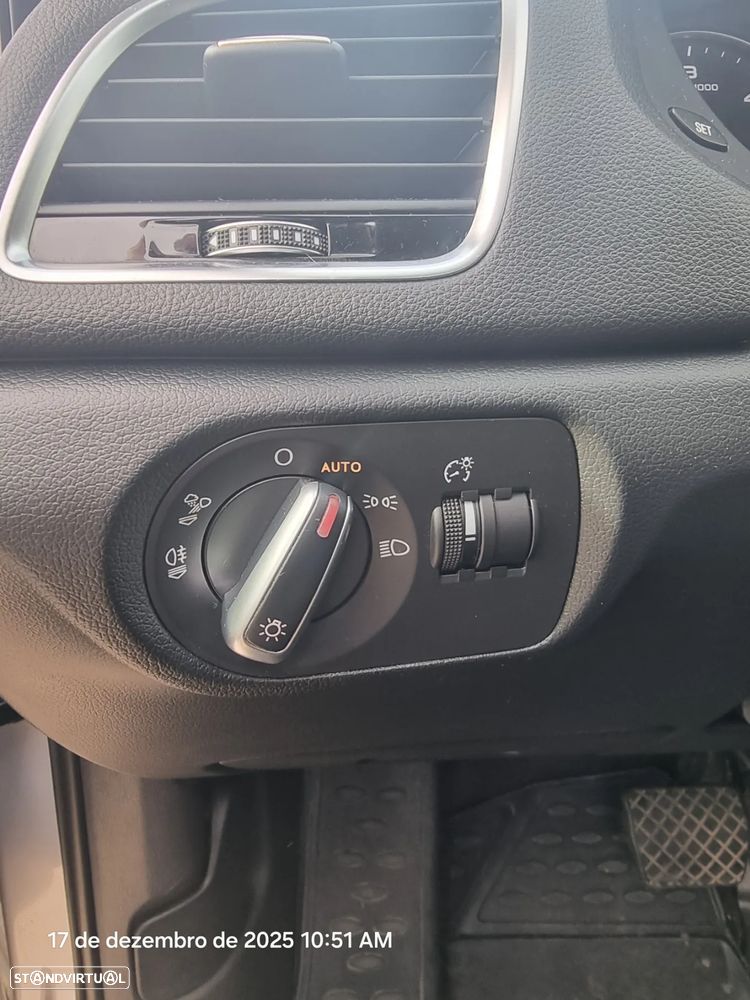 Audi Q3 2.0 TDI S-line S tronic - 15