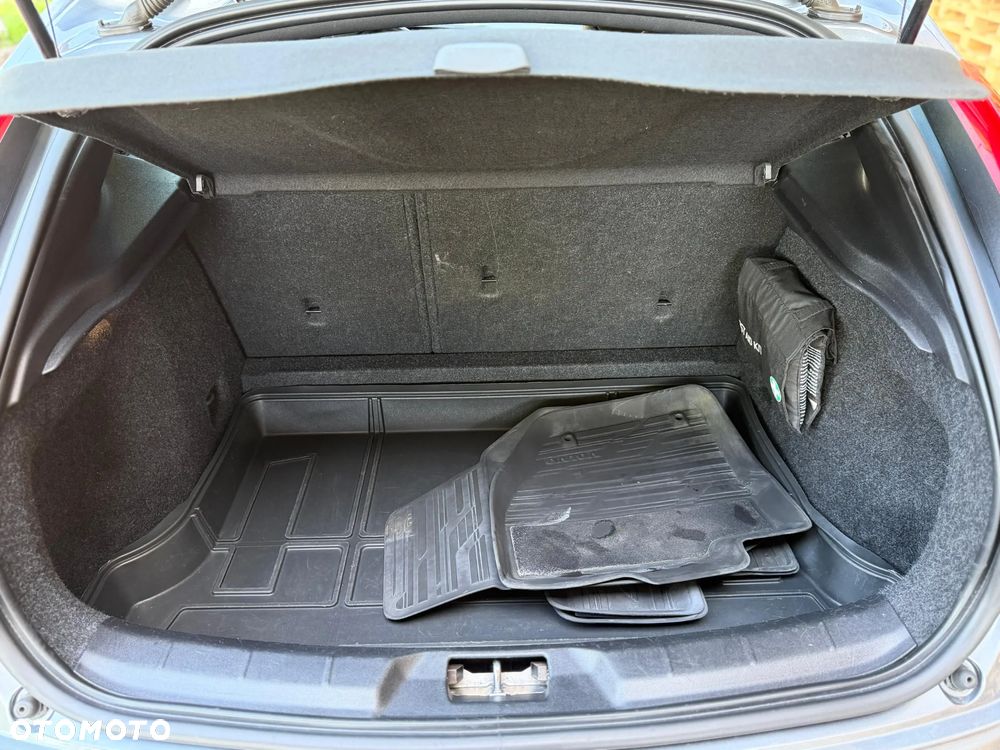 Volvo V40 Cross Country D3 Geartronic Momentum - 30