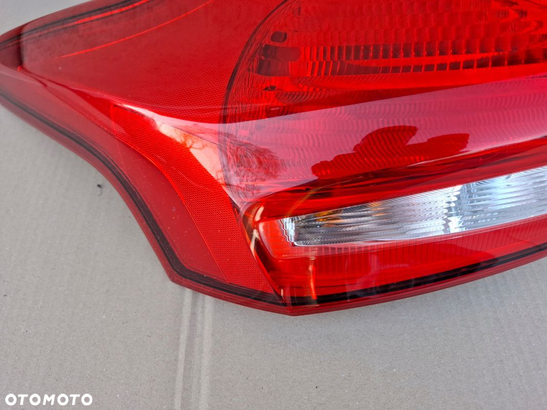 LAMPA TYŁ FORD FOCUS MK3 LIFT HB ORYGINAŁ SUPER STAN - 3