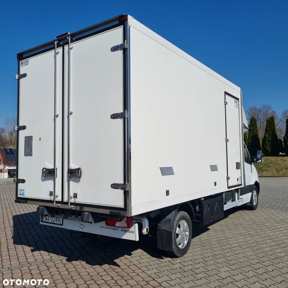 Mercedes-Benz Sprinter - 5