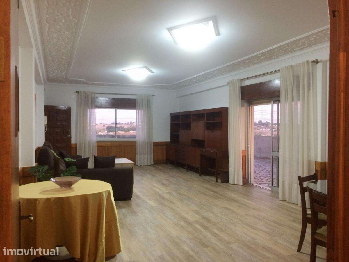 Quarto - localizado em Trafaria Lisbon - Grande imagem: 3/40