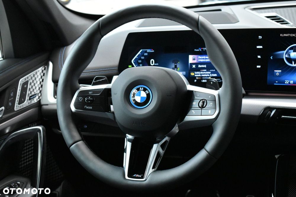 BMW X1 - 13
