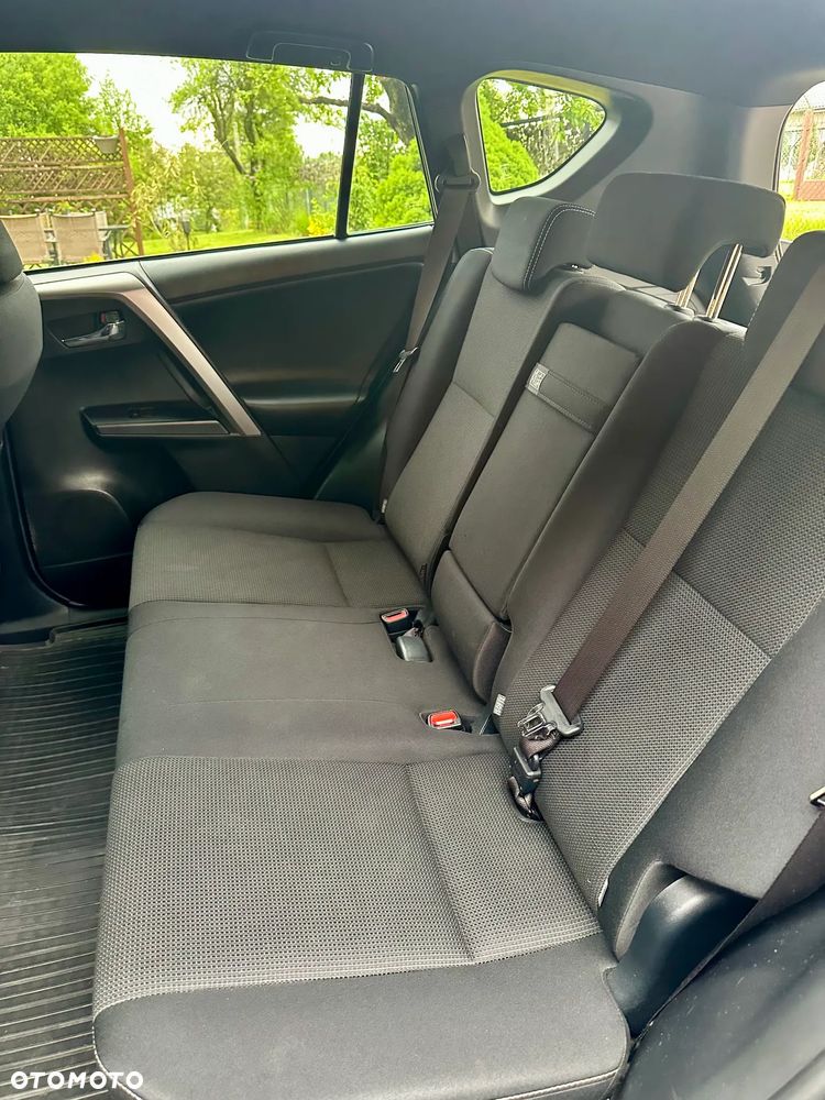 Toyota RAV4 - 22