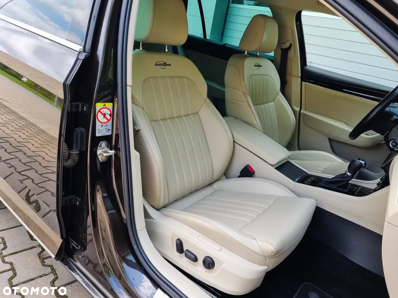 Skoda Superb 2.0 TDI 4x4 L&K DSG - 13