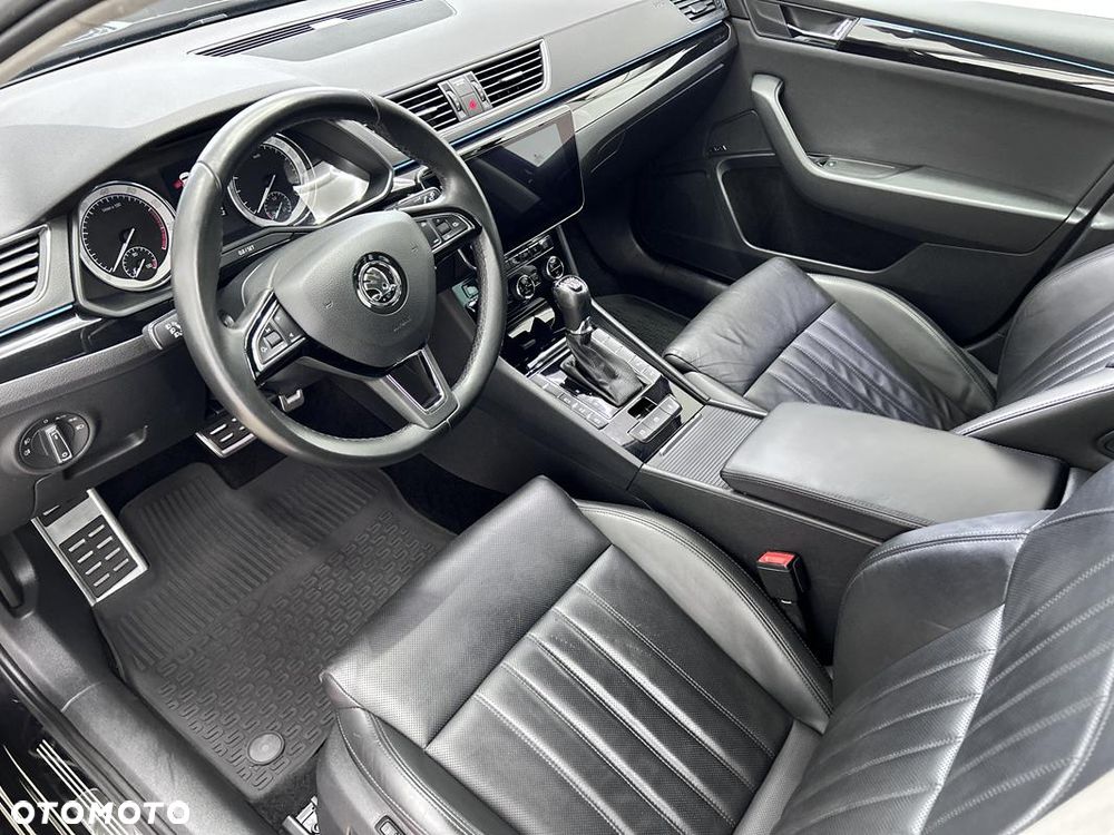 Skoda Superb 2.0 TSI 4x4 L&K DSG - 10