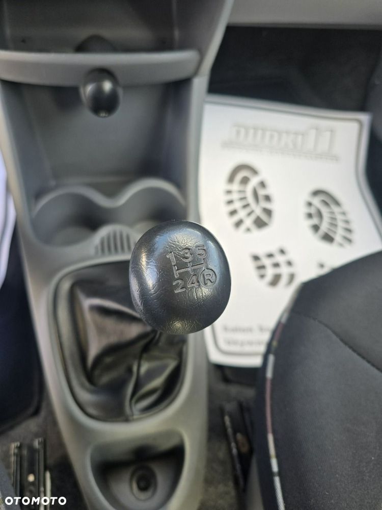 Peugeot 107 - 24
