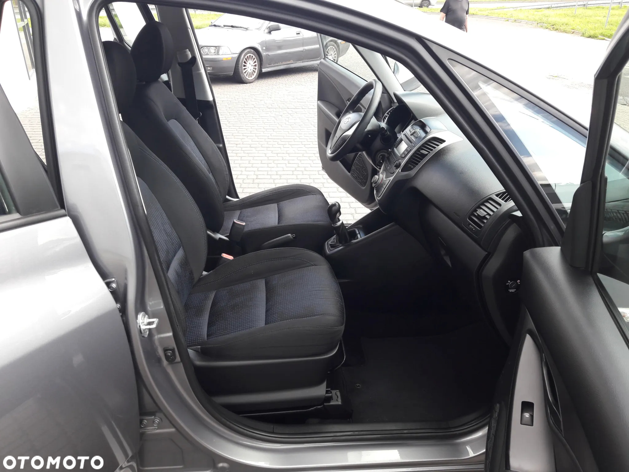 Hyundai ix20 1.4 blue - 9