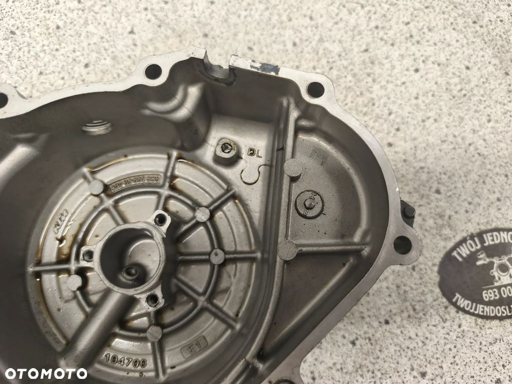 Dekiel, pokrywa alternatora, alternator, startor KTM 125 Duke - 11