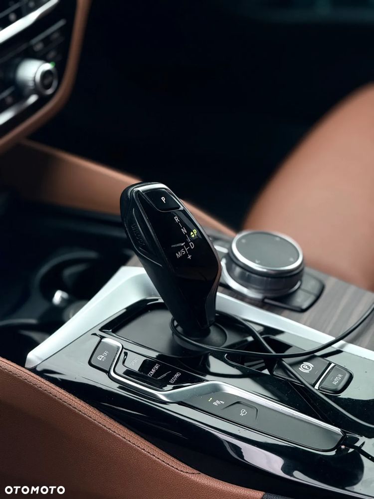 BMW Seria 5 530d xDrive M Sport sport - 15