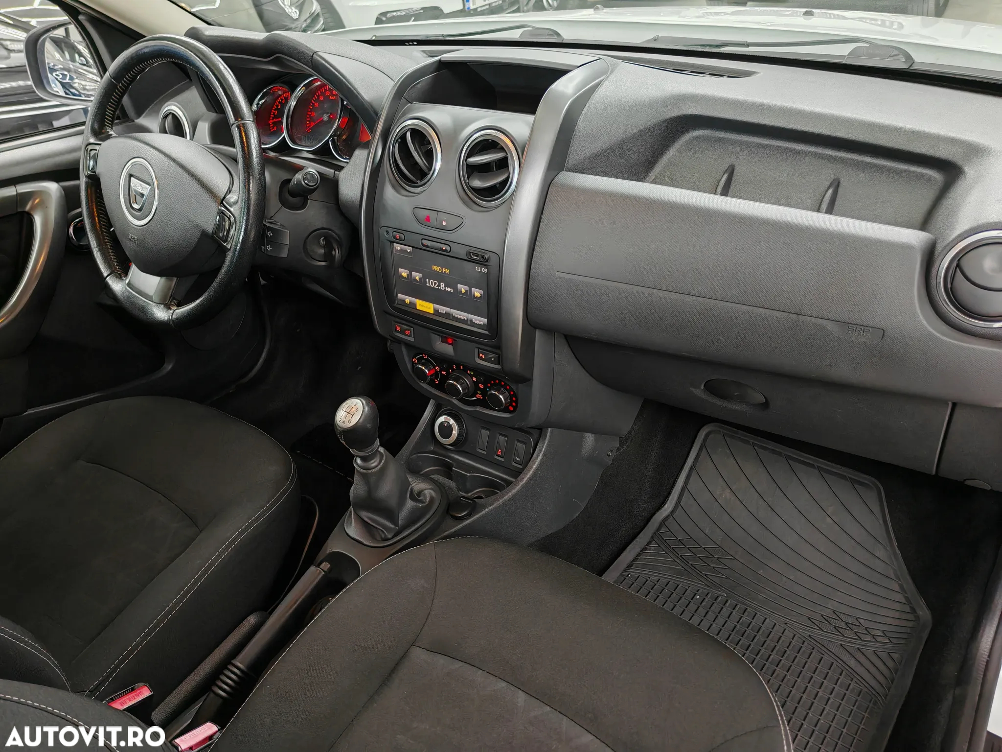 Dacia Duster 1.5 dCi 4x4 Prestige - 7
