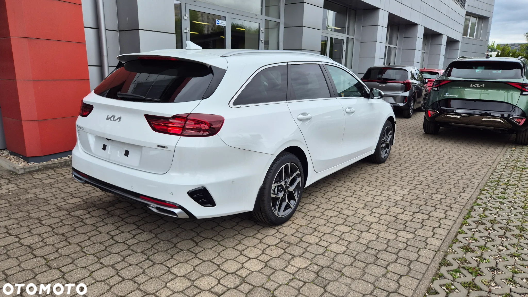 Kia Ceed 1.6 GDI PHEV Business Line DCT - 7