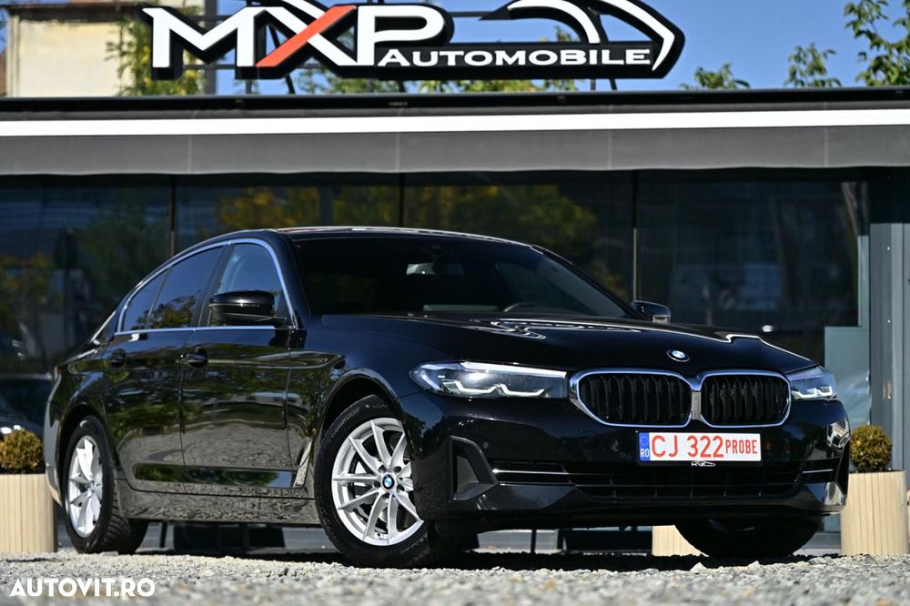 BMW Seria 5 520i Aut. Luxury Line - 11