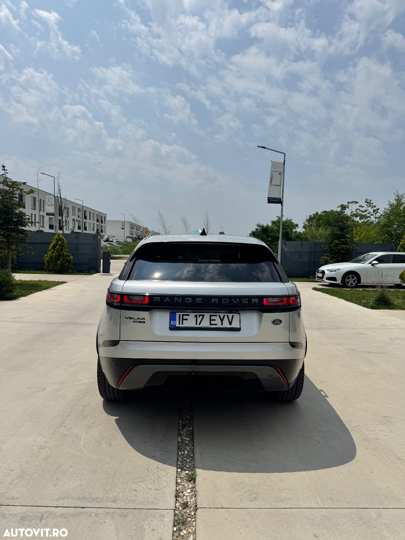 Land Rover Range Rover Velar 2.0 R-Dynamic HSE - 29