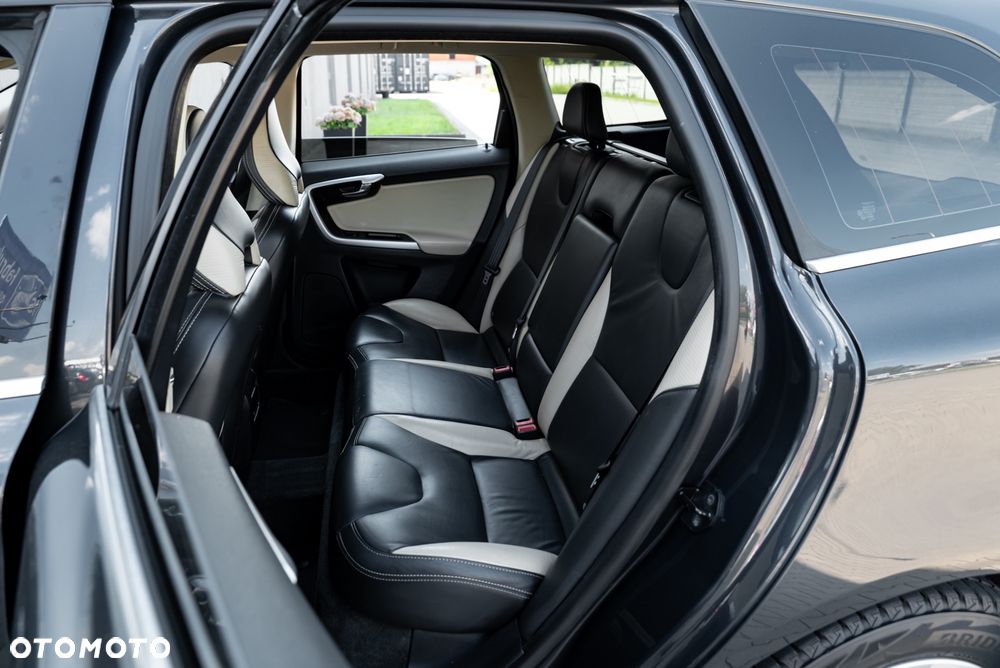 Volvo XC 60 D3 AWD Summum - 19