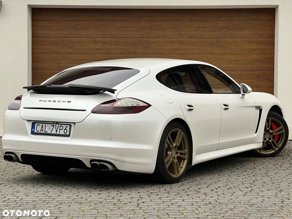 Porsche Panamera 2010 photo 4