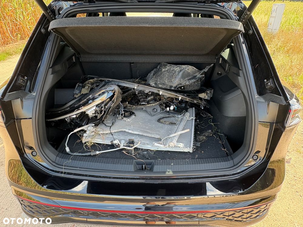 Volkswagen Tiguan 1.5 eTSI R-Line Plus DSG - 27
