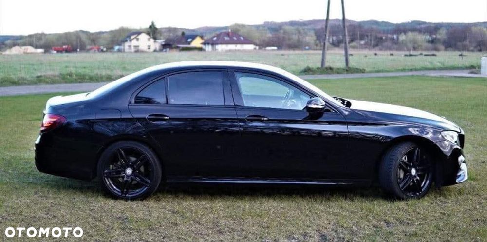 Mercedes-Benz Klasa E 220 d 9G-TRONIC - 5