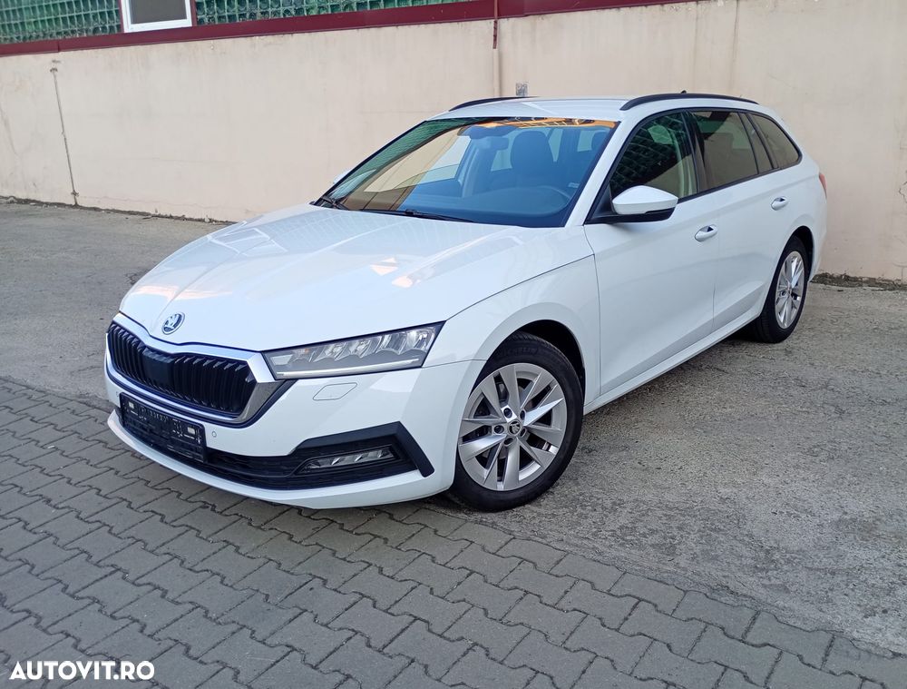 Skoda Octavia 2.0 TDI DSG Ambition - 1
