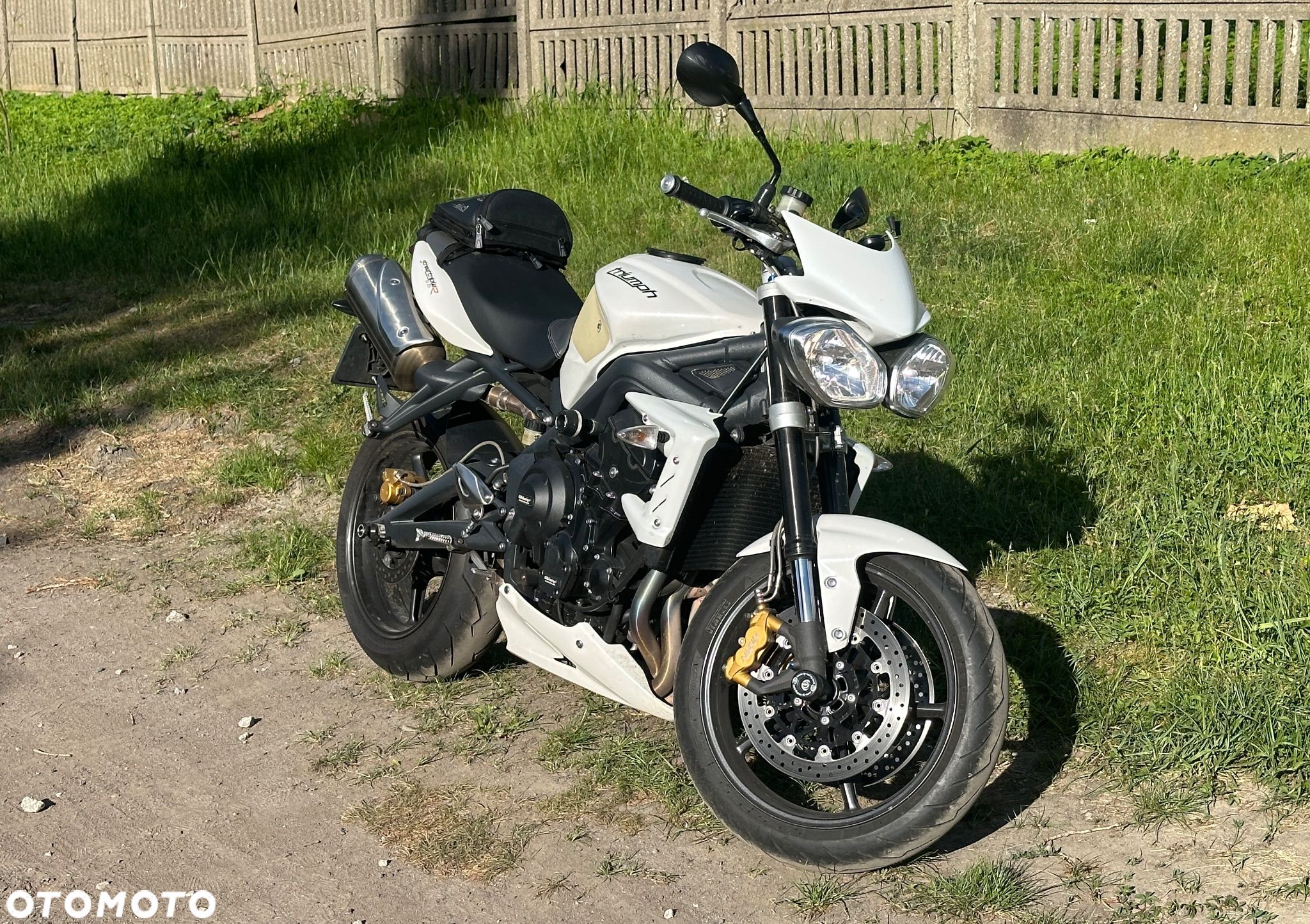 Triumph Street Triple - 1