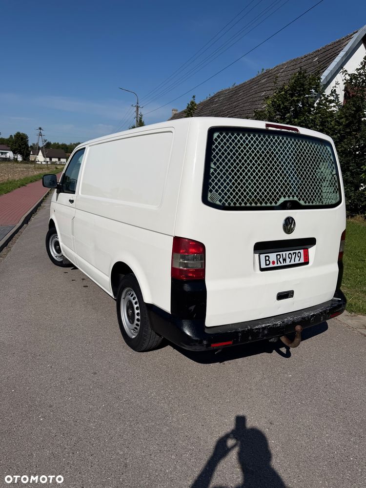 Volkswagen Transporter - 9
