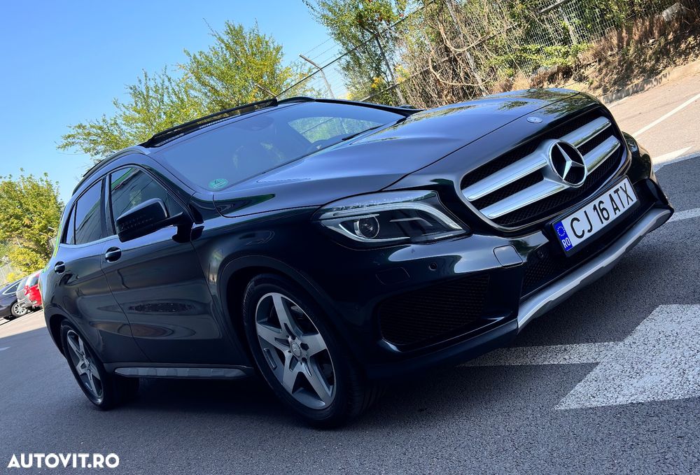 Mercedes-Benz GLA 220 d 4MATIC 7G-DCT AMG Line - 24