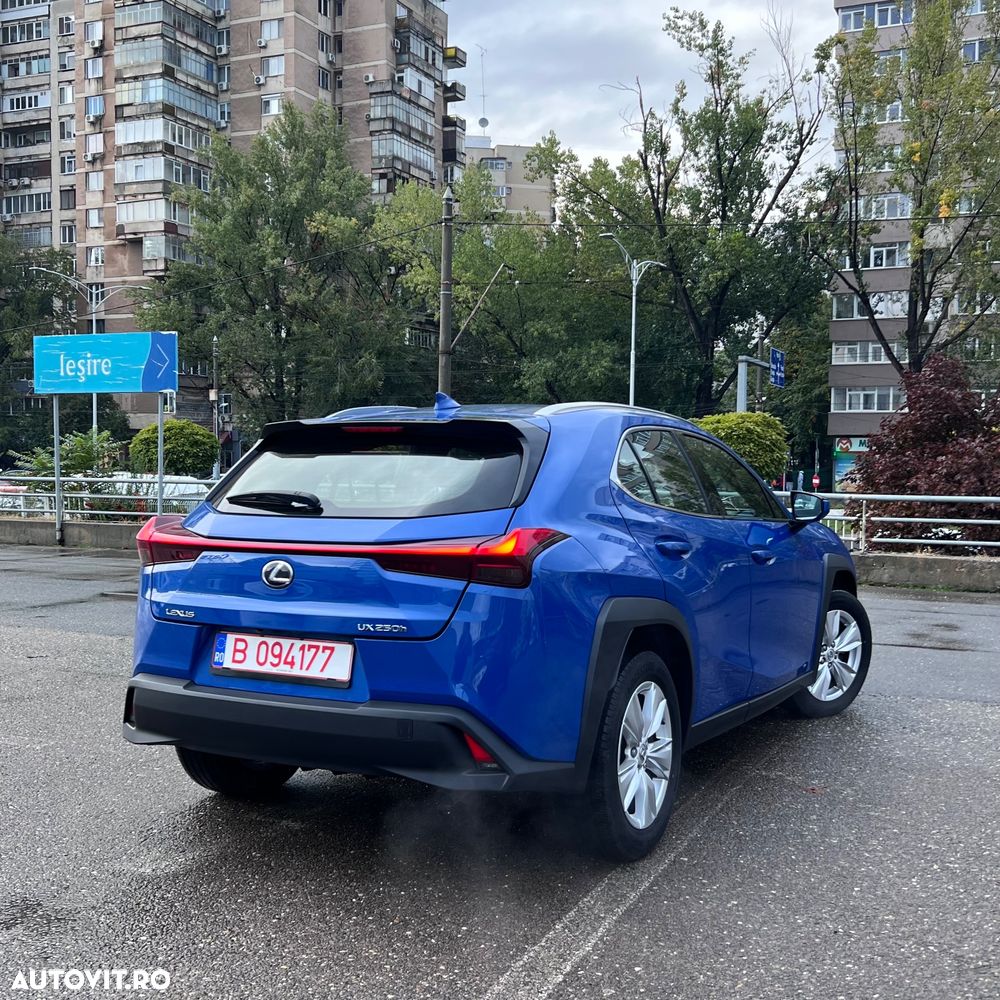 Lexus UX - 14