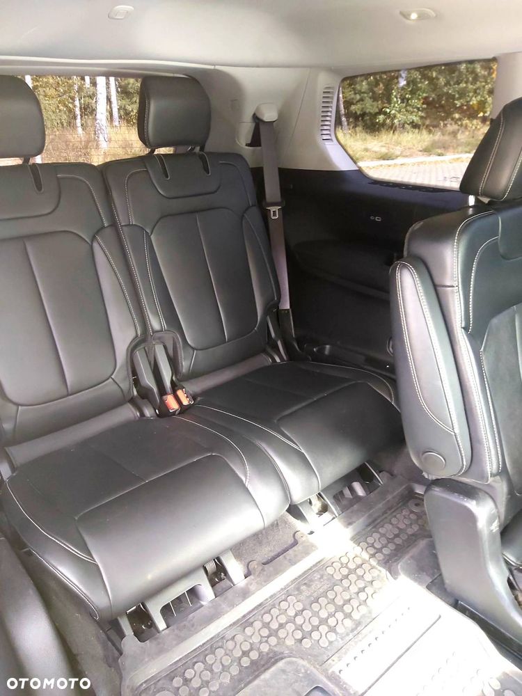 Jeep Grand Cherokee - 13