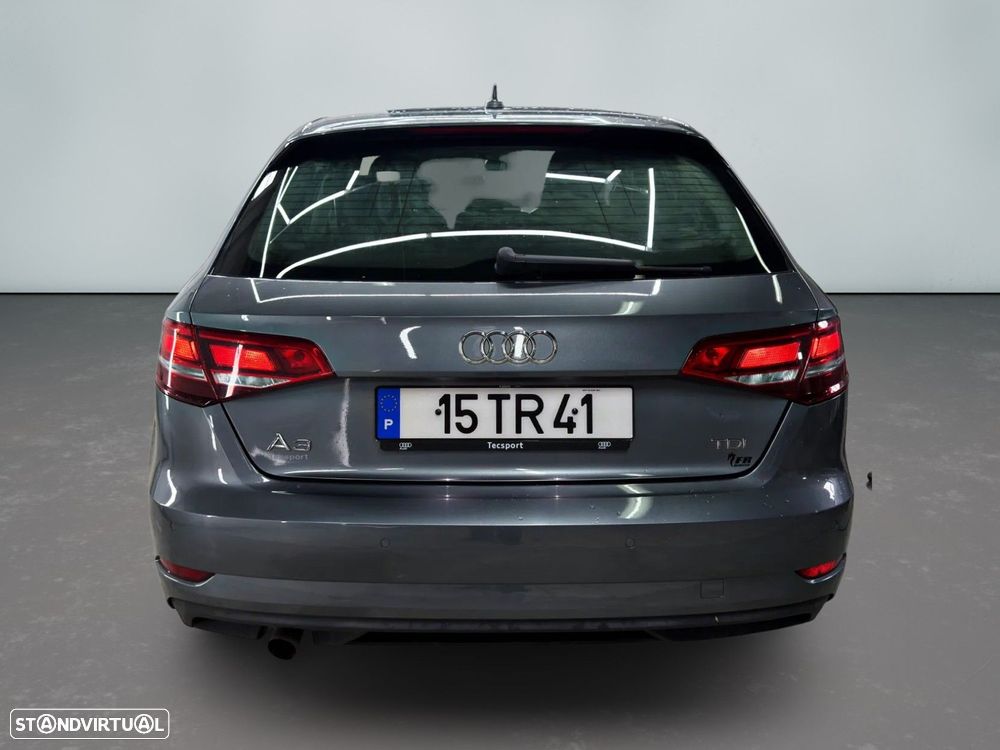 Audi A3 Sportback 1.6 TDI Design - 4