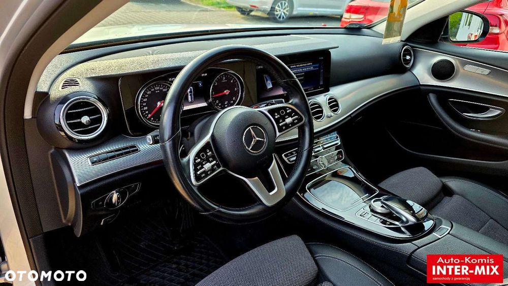 Mercedes-Benz Klasa E - 27