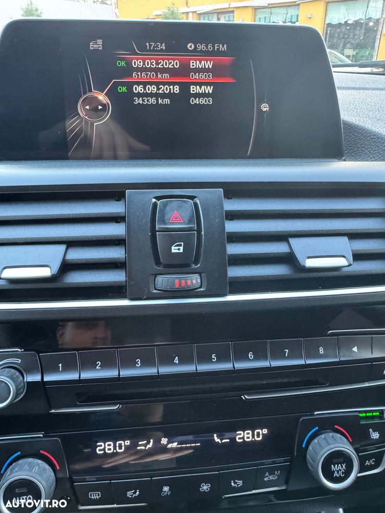 BMW Seria 1 118i Edition M Sport Shadow - 12