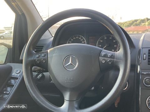 Mercedes-Benz A 150 Classic - 12