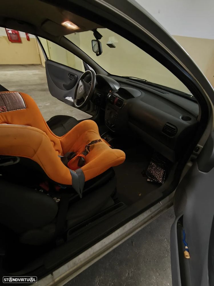 Opel Corsa 1.7 DTi 16V Sport - 7