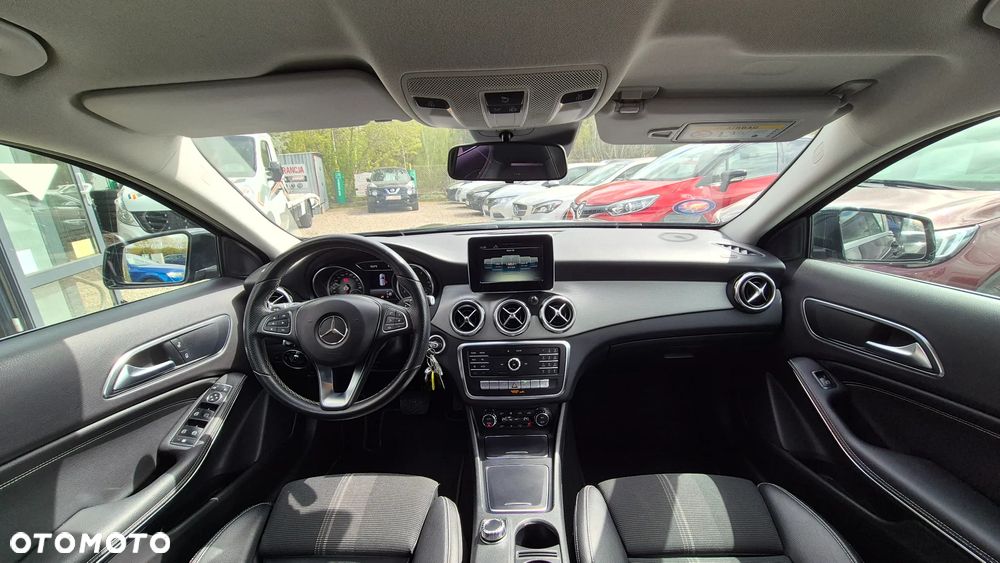 Mercedes-Benz GLA 200 7G-DCT AMG Line - 6