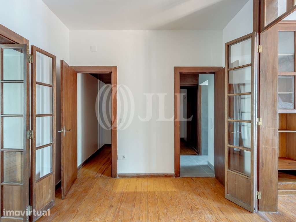 Apartamento T2+1 remodelado, no Príncipe Real, em Lisboa - Grande imagem: 5/22