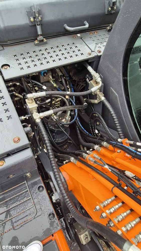Doosan DX 140  LC - 5  KOPARKA GĄSIENICOWA - 13