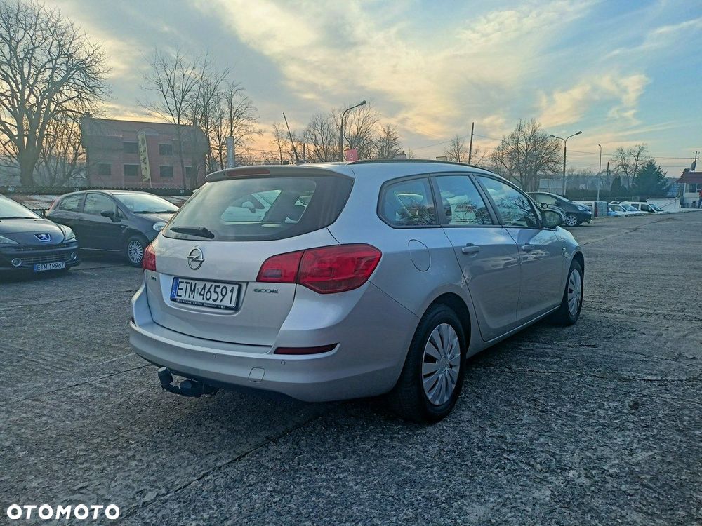 Opel Astra 1.4 ecoFLEX - 10