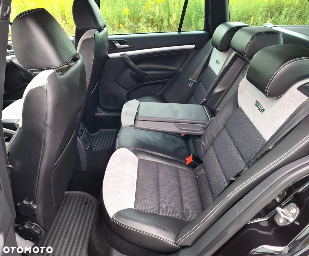 Skoda Octavia 2.0 TDI CR DPF RS - 25