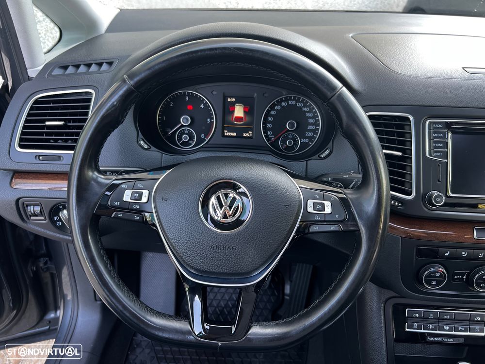 VW Sharan 2.0 TDI Blue Highline DSG - 21