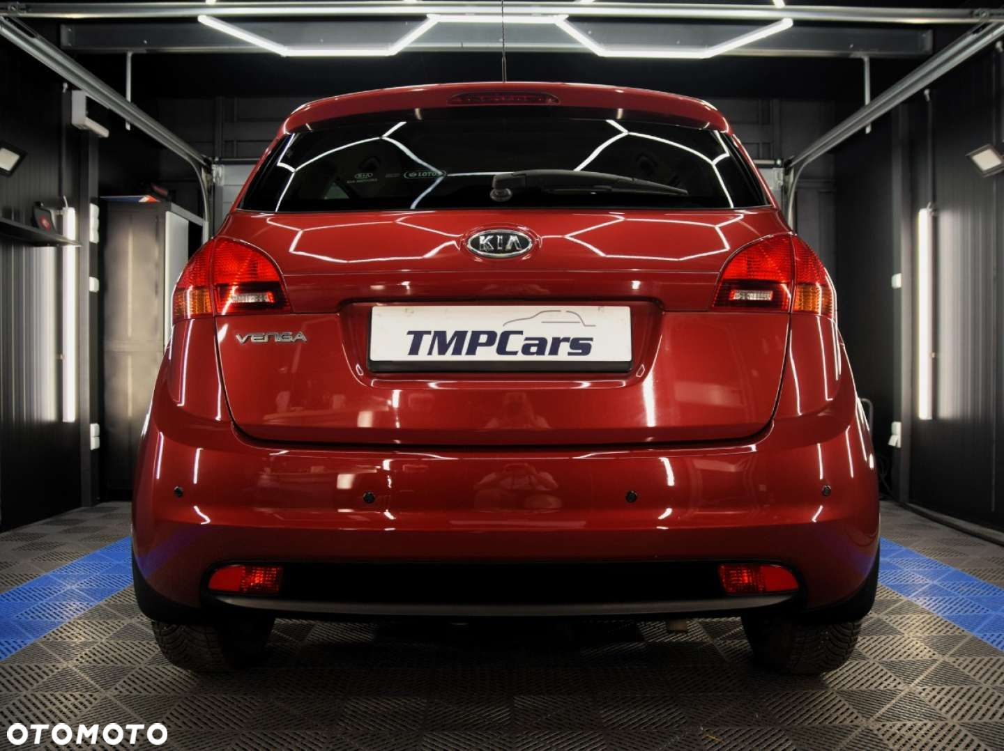 Kia Venga - 12